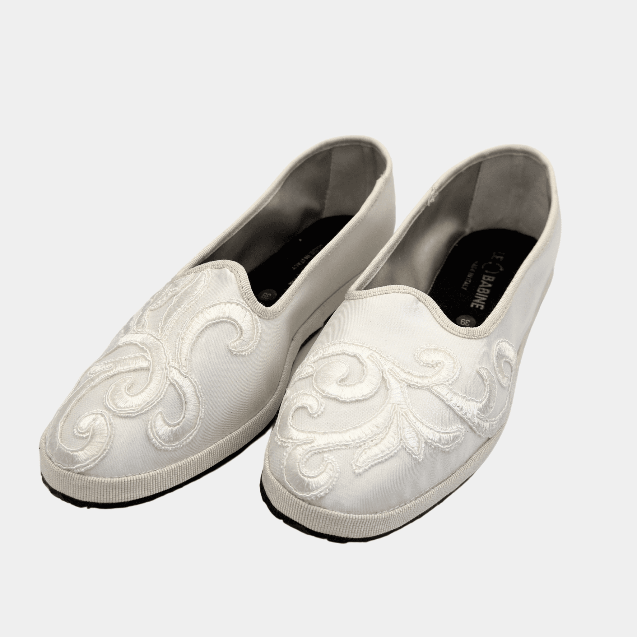 Babina Collezione sposa in mikado di seta bianco con applicazioni di ricami in cotone - Fashion Loft