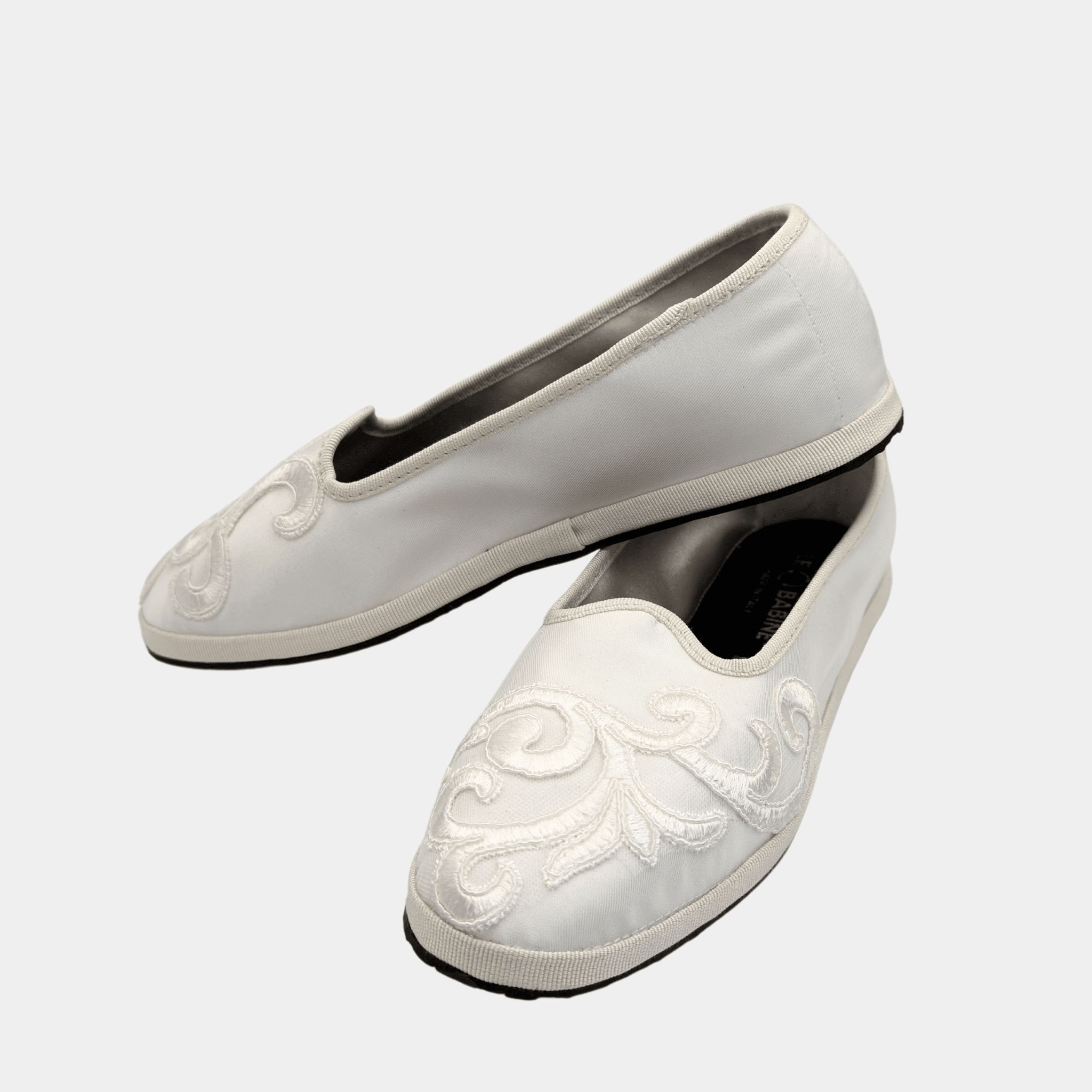 Babina Collezione sposa in mikado di seta bianco con applicazioni di ricami in cotone - Fashion Loft