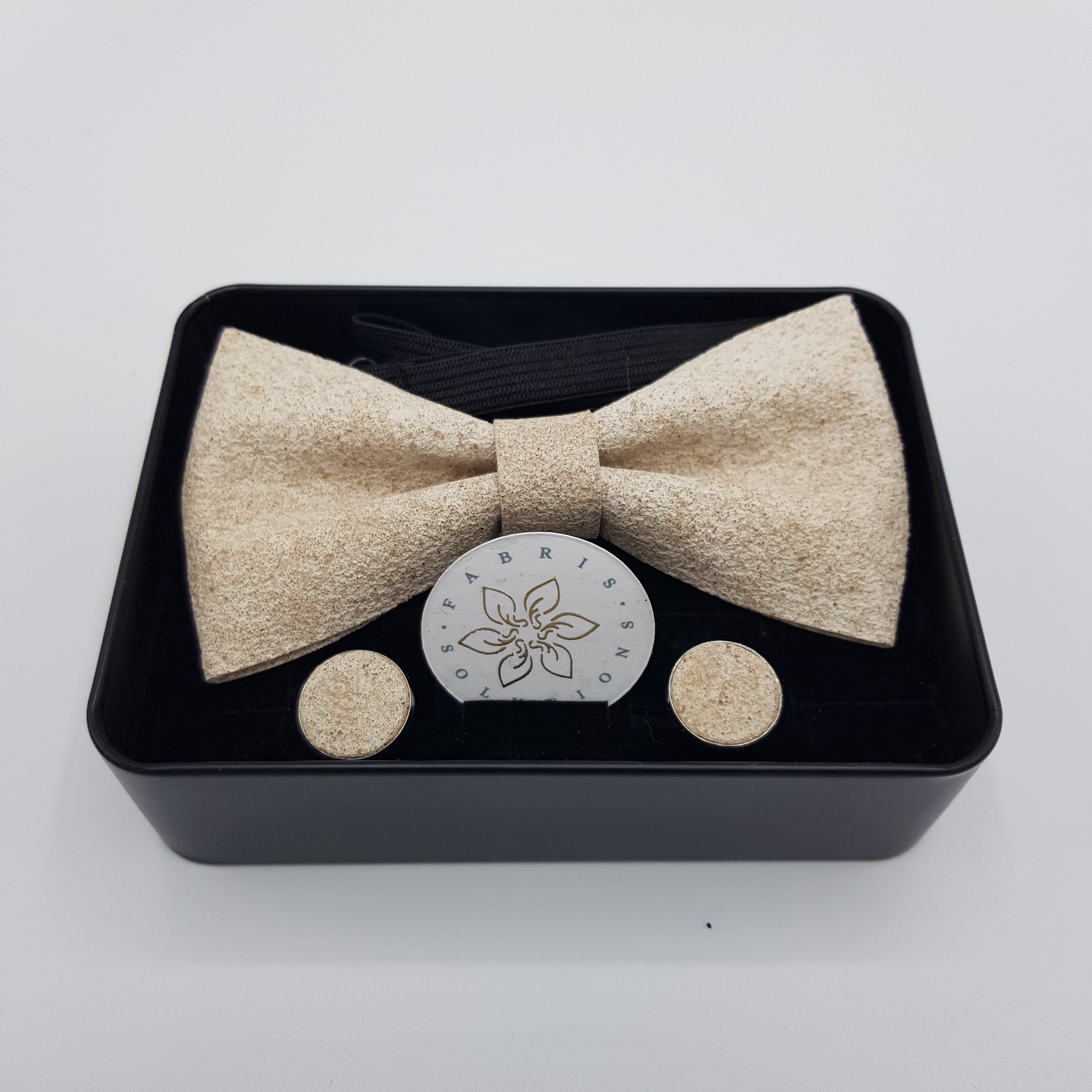 Set Papillon e Gemelli in Sughero Stone Elegance con Scatola di Latta