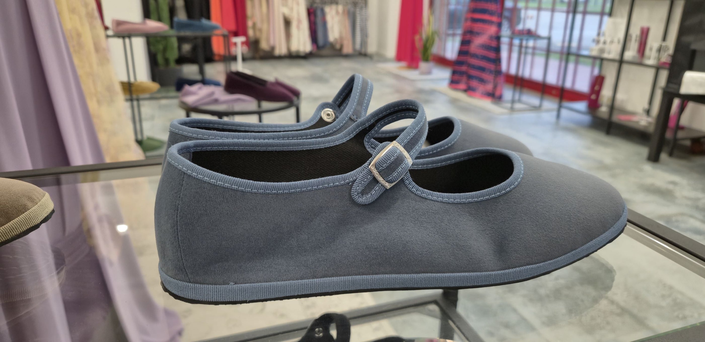 Le Babine Mary Jane - scarpa bassa in velluto con cinturino