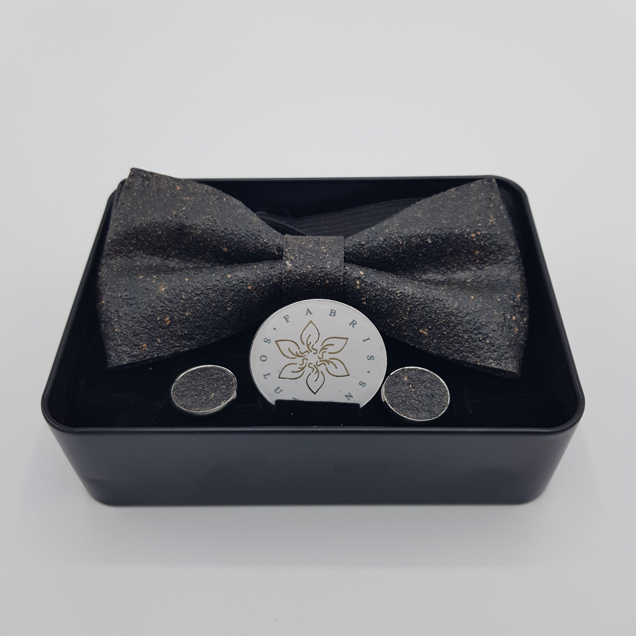Set Papillon e Gemelli in Sughero Black Velvet con scatola di latta