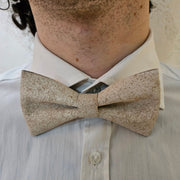 Set Papillon e Gemelli in Sughero Stone Elegance con Scatola di Latta - Fashion Loft