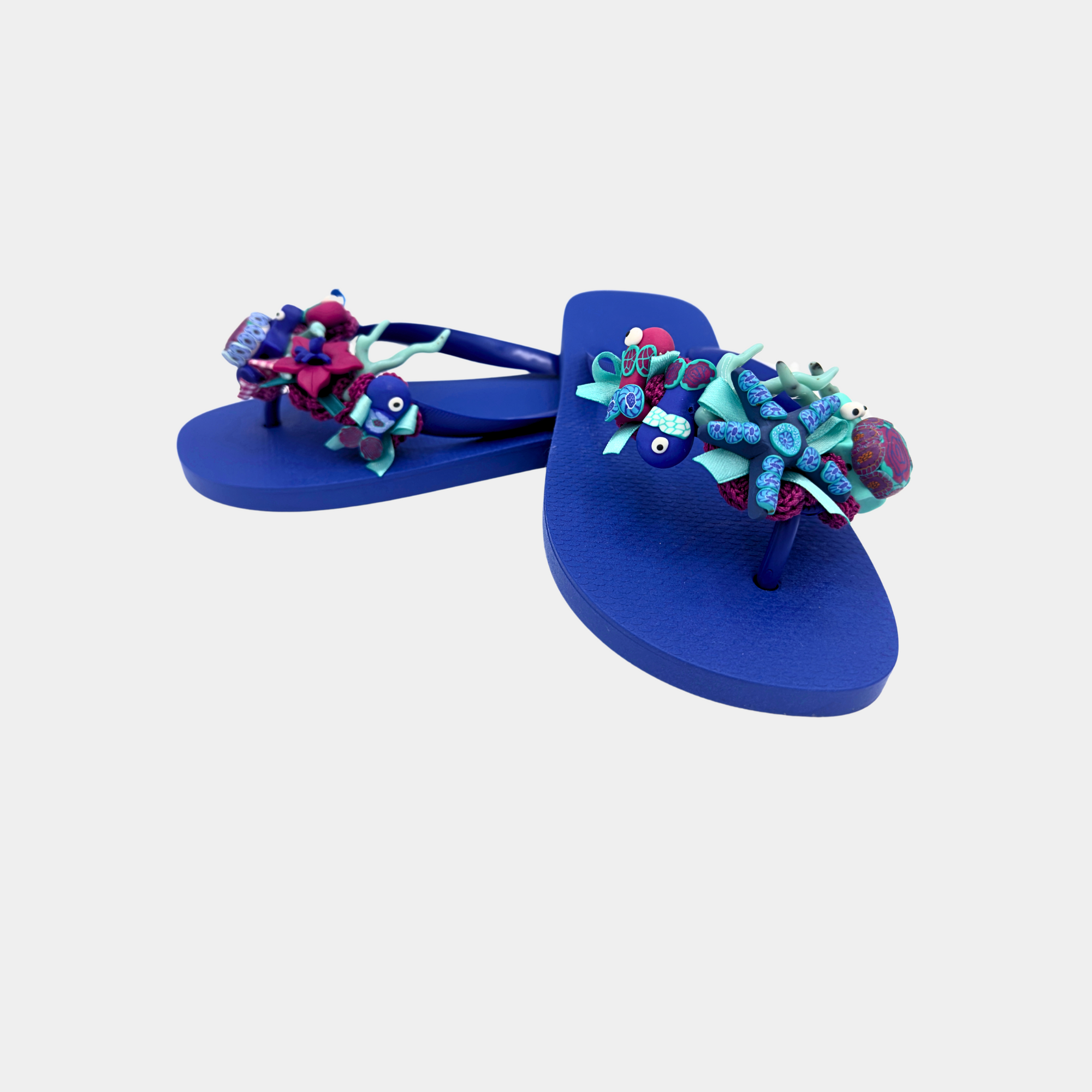 Flip flops blu elettrico con coralli e pesci colorati