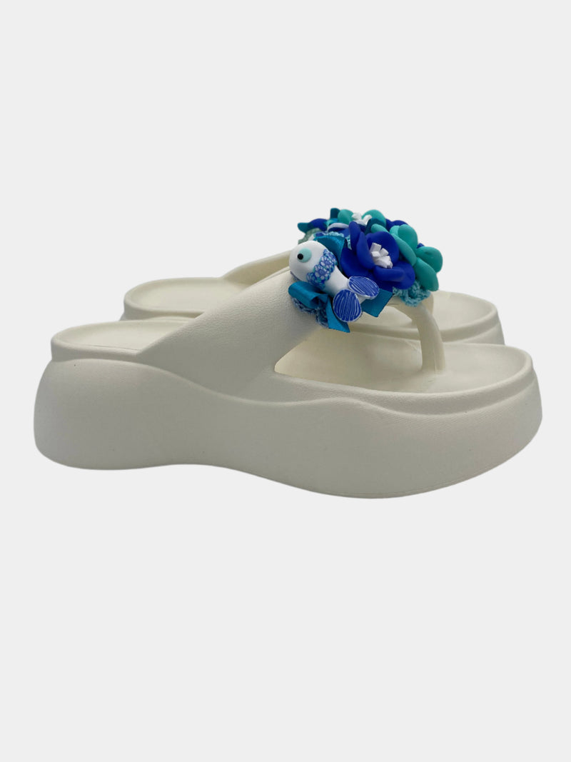 Flip-Flops modello platform alta bianca con fiori e pesci