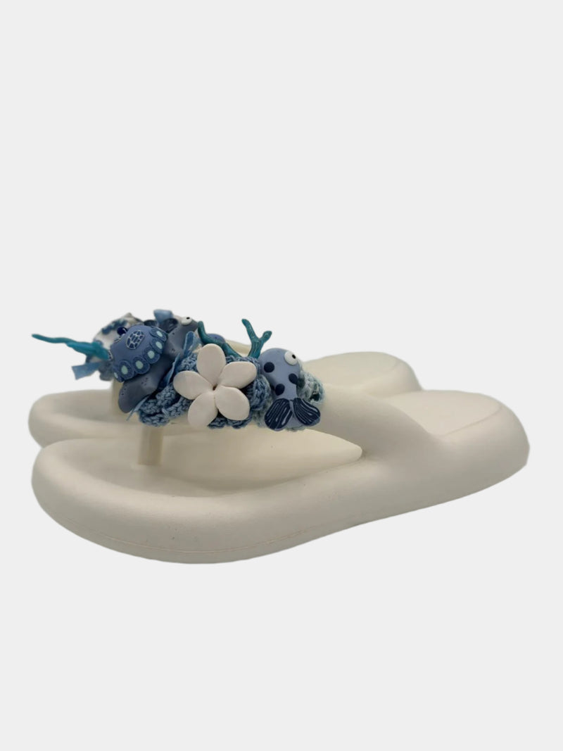 Flip-Flops alte bianche con dettagli marini color carta da zucchero