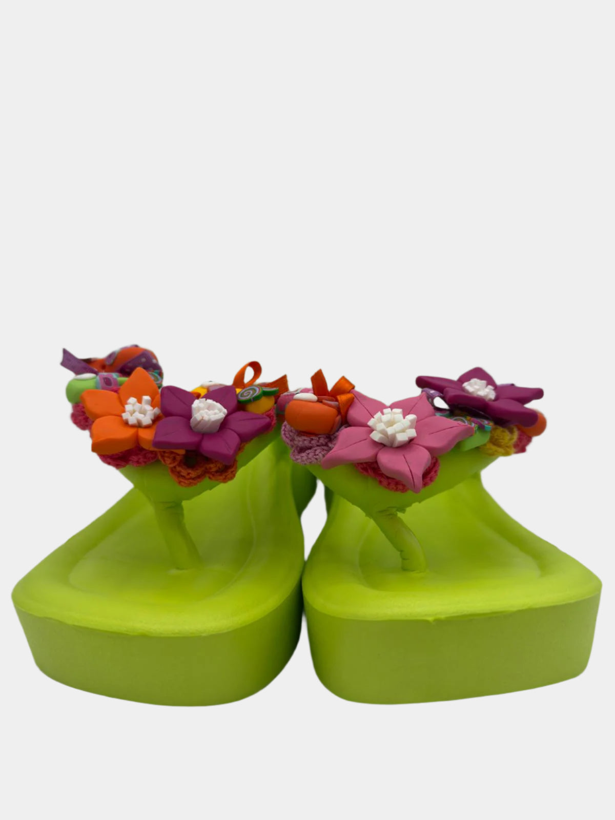 Flip-Flops zeppa alta verde mela con dettagli colorati fiori e pesciolini