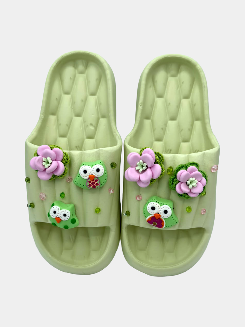Flip-Flops Verde Chiaro Gufetti e Fiori - infradito artigianali handmade con gufetti verdi e fiori rosa in pasta fimo - BB Fashion Loft (BBFLIP46)